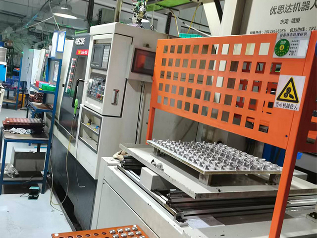 Custom auto aluminum components